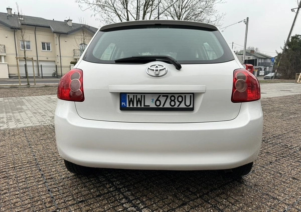 Toyota Auris cena 21500 przebieg: 125231, rok produkcji 2008 z Ząbki małe 254